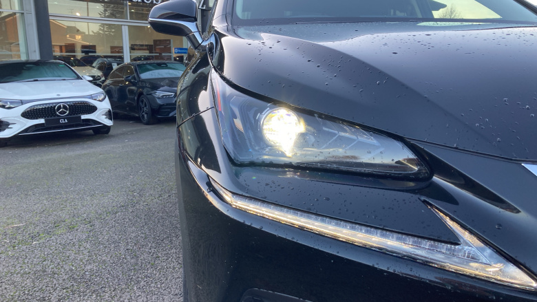 Lexus NX 300h 2.5 Luxury 5dr CVT [Premium Nav] Hybrid Estate